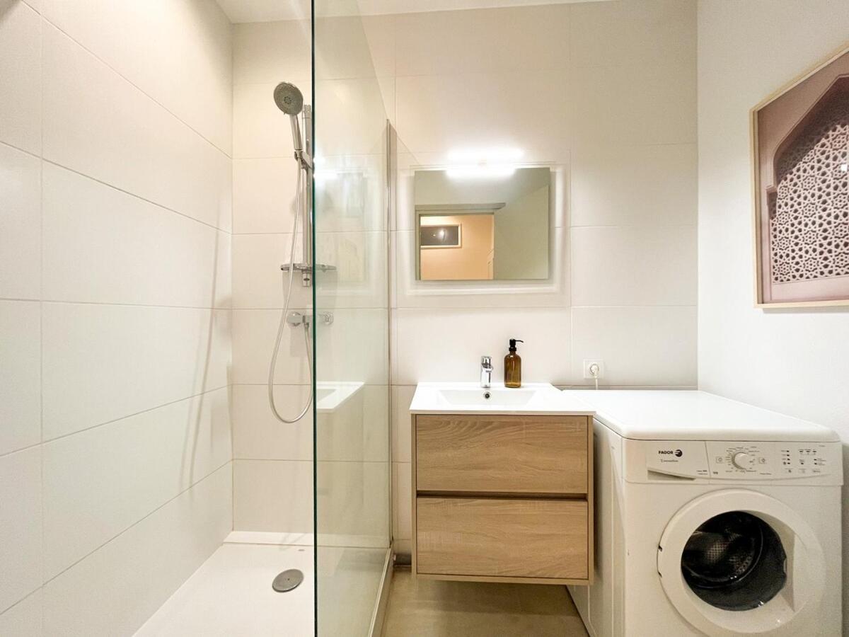 Onyx Apartment