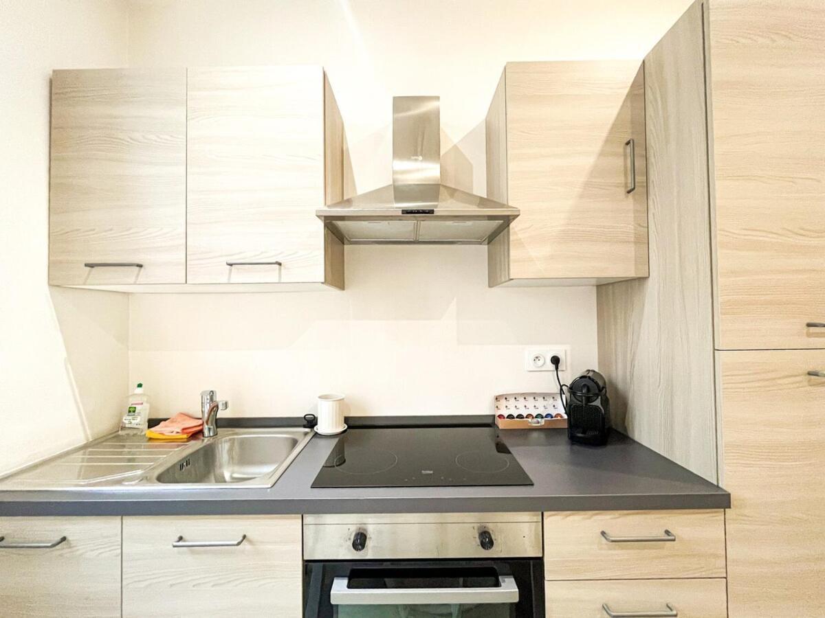 Onyx Apartment *